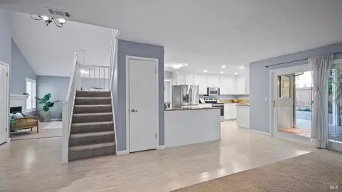 Entry Way - 2920 Willow Ct, Fairfield, CA 94533 photo 3 of 3