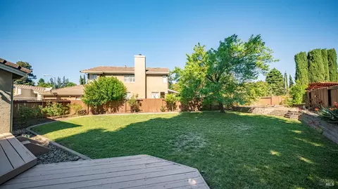 Exterior - 2920 Willow Ct, Fairfield, CA 94533 photo 7 of 11