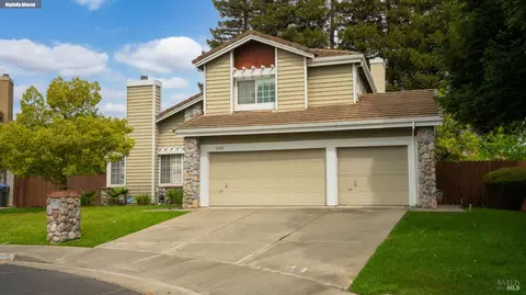 Exterior - 2920 Willow Ct, Fairfield, CA 94533 photo 2 of 11