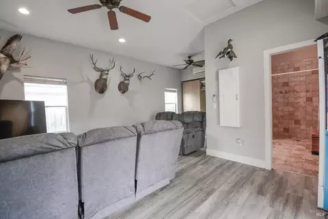 Entry Way - 640 Ferguson Ct, Dixon, CA 95620 photo 3 of 4