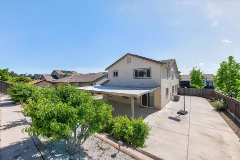 Exterior - 3871 Danbury Way, Fairfield, CA 94533 photo 17 of 22