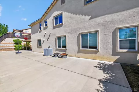 Exterior - 3871 Danbury Way, Fairfield, CA 94533 photo 9 of 22