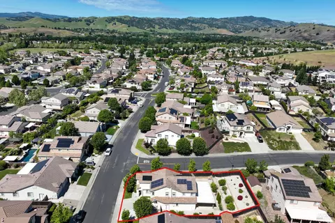 View/Area - 3871 Danbury Way, Fairfield, CA 94533 photo 4 of 21