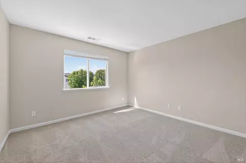 Bedroom - 3871 Danbury Way, Fairfield, CA 94533 photo 7 of 10