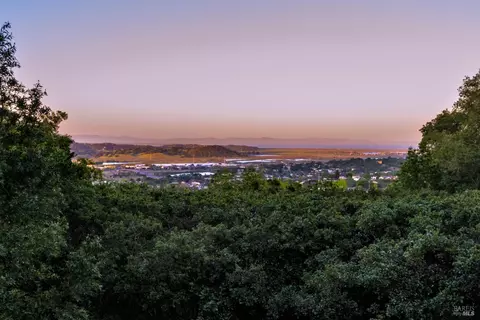 101 Garner Dr, Novato, CA 94947