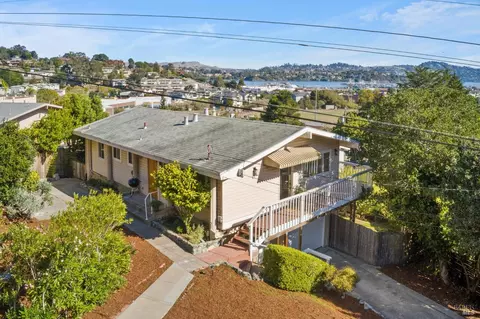 View/Area - 16 Dutton Ct, Sausalito, CA 94965 photo 2 of 5