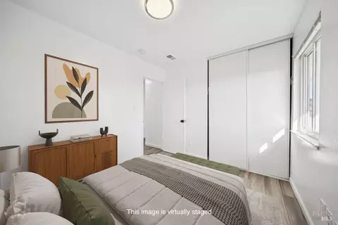 Bedroom - 16 Dutton Ct, Sausalito, CA 94965 photo 6 of 8
