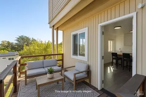 Exterior - 16 Dutton Ct, Sausalito, CA 94965 photo 5 of 6