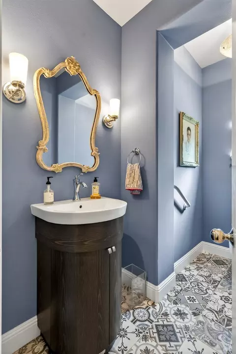Bath - 1193 Pearce Dr E, Sonoma, CA 95476 photo 1 of 10