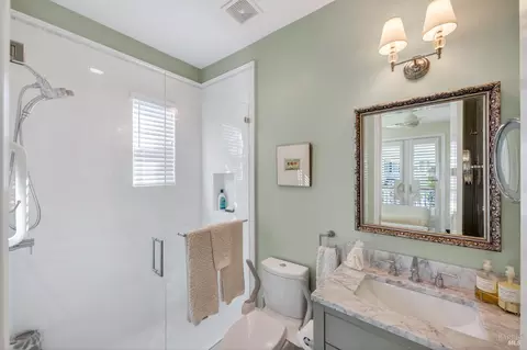 Bath - 1193 Pearce Dr E, Sonoma, CA 95476 photo 7 of 10