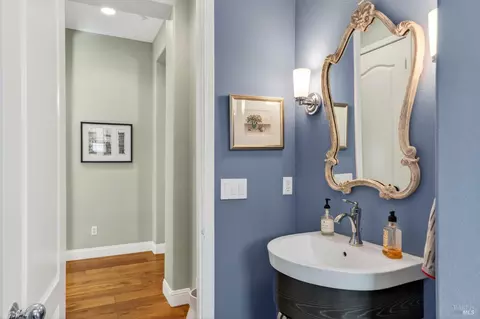Entry Way - 1193 Pearce Dr E, Sonoma, CA 95476 photo 3 of 5