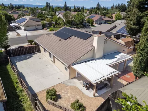 View/Area - 1620 Austin Dr, Dixon, CA 95620 photo 3 of 4