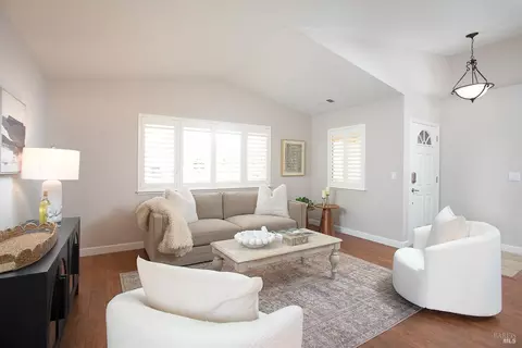 Living - 1620 Austin Dr, Dixon, CA 95620 photo 1 of 5