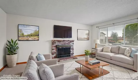Living - 2974 Juniper St, Fairfield, CA 94533 photo 1 of 7
