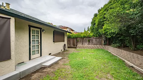 Exterior - 2974 Juniper St, Fairfield, CA 94533 photo 5 of 11