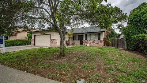2974 Juniper St, Fairfield, CA 94533