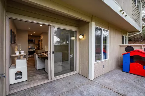 Exterior - 211 Apollo #5, Hercules, CA 94547 photo 2 of 3