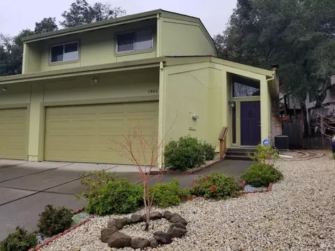 1461 Townview Ave, Santa Rosa, CA 95405