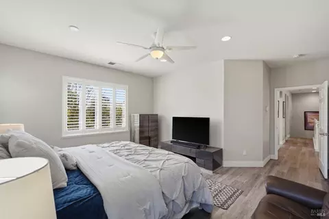 Bedroom - 925 Pinot Noir Way, Windsor, CA 95492 photo 4 of 8