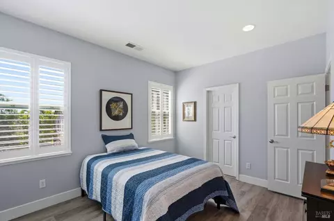 Bedroom - 925 Pinot Noir Way, Windsor, CA 95492 photo 6 of 8