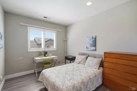 Bedroom - 925 Pinot Noir Way, Windsor, CA 95492 photo 7 of 8