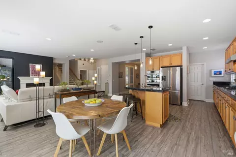 Dining - 925 Pinot Noir Way, Windsor, CA 95492 photo 1 of 3