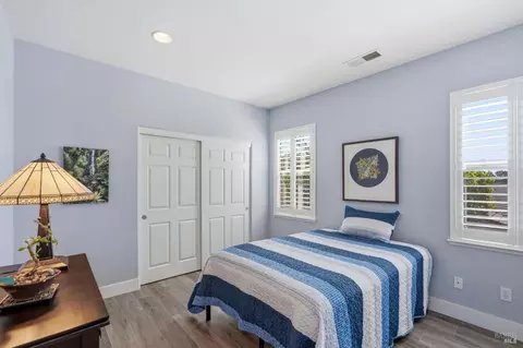 Bedroom - 925 Pinot Noir Way, Windsor, CA 95492 photo 5 of 8