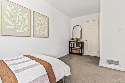 Bedroom - 66 Sonora Way, Corte Madera, CA 94925 photo 11 of 11