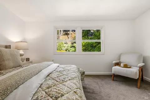 Bedroom - 66 Sonora Way, Corte Madera, CA 94925 photo 10 of 11