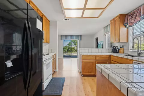 2263 Garnet Dr, Vallejo, CA 94591 photo 16