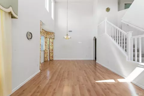 2263 Garnet Dr, Vallejo, CA 94591 photo 8
