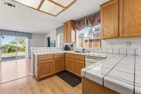 2263 Garnet Dr, Vallejo, CA 94591 photo 19