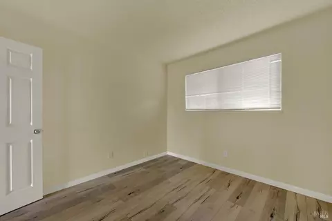 Bedroom - 499 Apple Tree Ln, Fairfield, CA 94533 photo 7 of 13