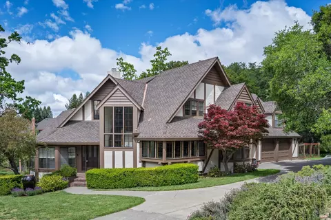 3541 Golf View Ter, Santa Rosa, CA 95405