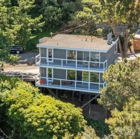 122-124 Woodward Ave, Sausalito, CA 94965