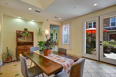 Dining - 1139 Azuar Ave, Vallejo, CA 94592 photo 2 of 3