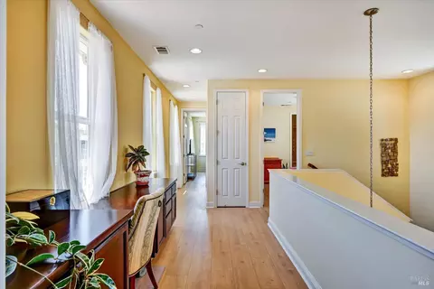 Entry Way - 1139 Azuar Ave, Vallejo, CA 94592 photo 3 of 3
