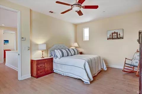 Bedroom - 1139 Azuar Ave, Vallejo, CA 94592 photo 5 of 9