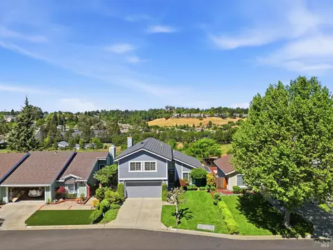 View/Area - 2147 Westward Pl, Martinez, CA 94553 photo 3 of 5