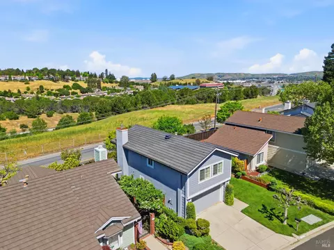 View/Area - 2147 Westward Pl, Martinez, CA 94553 photo 4 of 5