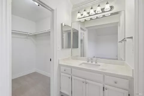Bath - 2147 Westward Pl, Martinez, CA 94553 photo 1 of 4
