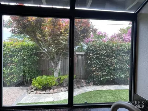 Exterior - 2147 Westward Pl, Martinez, CA 94553 photo 8 of 11