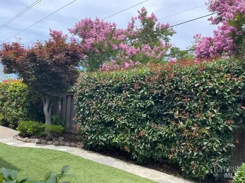 Exterior - 2147 Westward Pl, Martinez, CA 94553 photo 10 of 11
