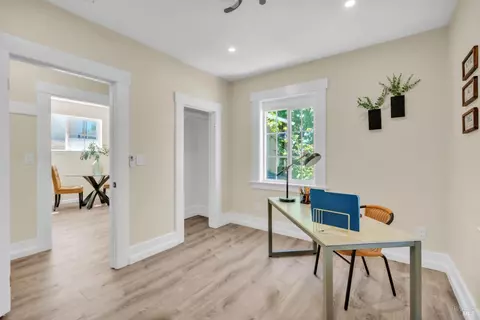 Entry Way - 107 Mayo Ave, Vallejo, CA 94590 photo 2 of 3