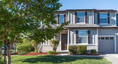 2385 Vera Dr, Santa Rosa, CA 95403