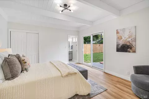Bedroom - 402 Tregaskis Ave, Vallejo, CA 94591 photo 3 of 5