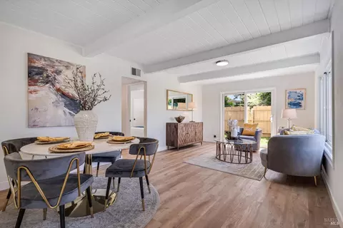 Dining - 402 Tregaskis Ave, Vallejo, CA 94591 photo 1 of 1
