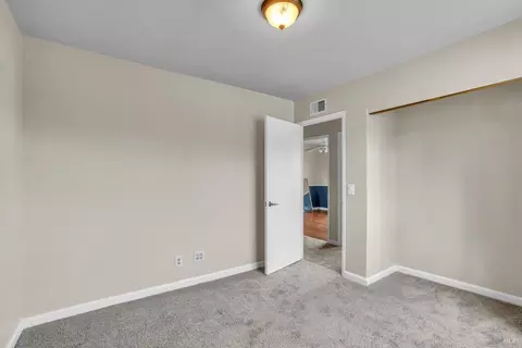 Bedroom - 3447 Springfield Dr, Fairfield, CA 94534 photo 4 of 15