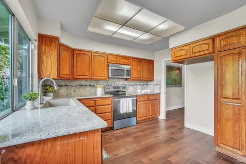 Kitchen - 3447 Springfield Dr, Fairfield, CA 94534 photo 3 of 4