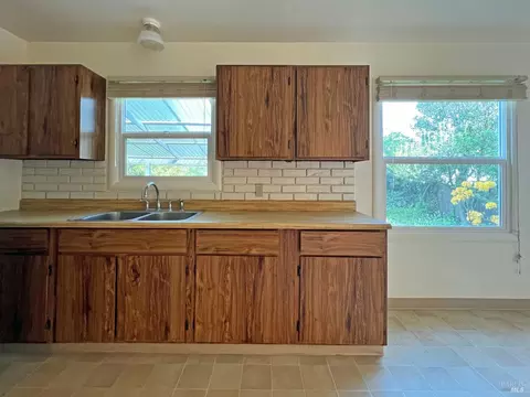 1101 Elm St, Ukiah, CA 95482 photo 11
